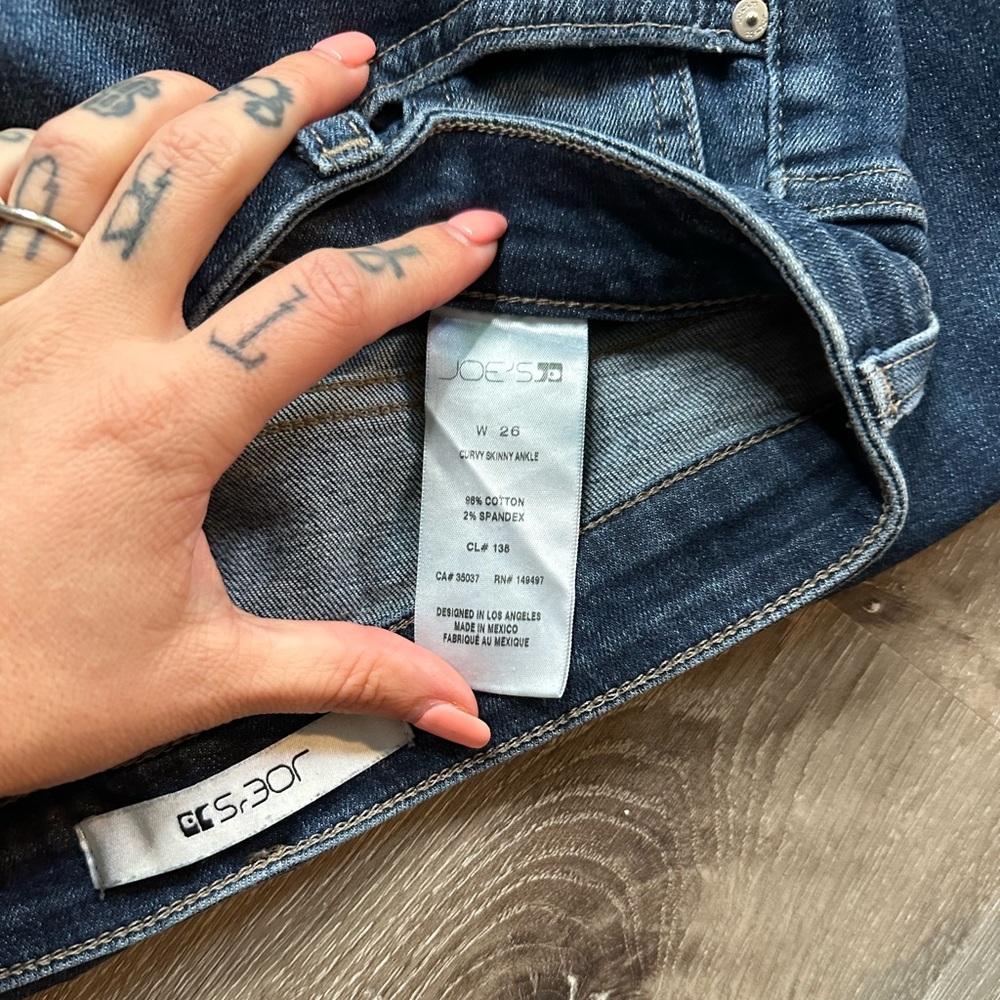 Joe’s Jeans - Picture 4 of 4